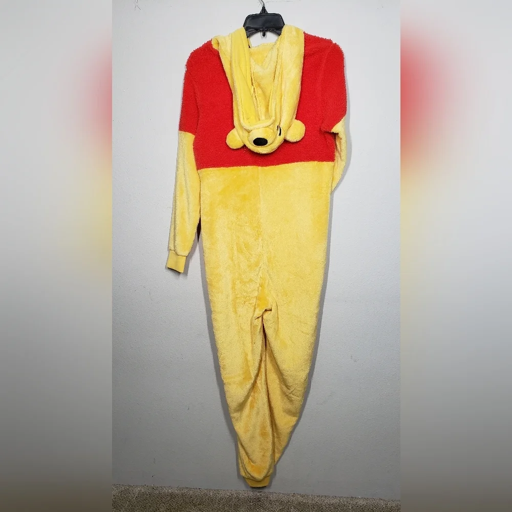 Winnie the Pooh sleeper onesie Pajamas size Medium - Picture 2 of 11